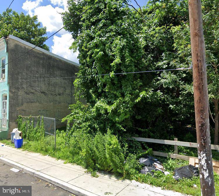 1509-1511 W Seltzer St Property Photo 5