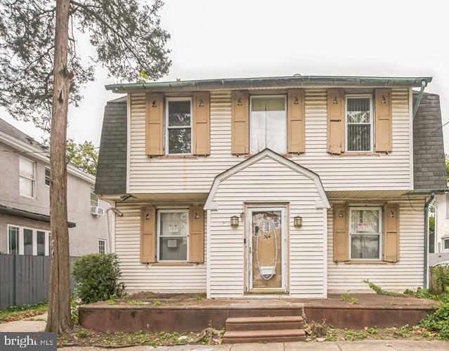 504 E GODFREY AVE Property Photo 1