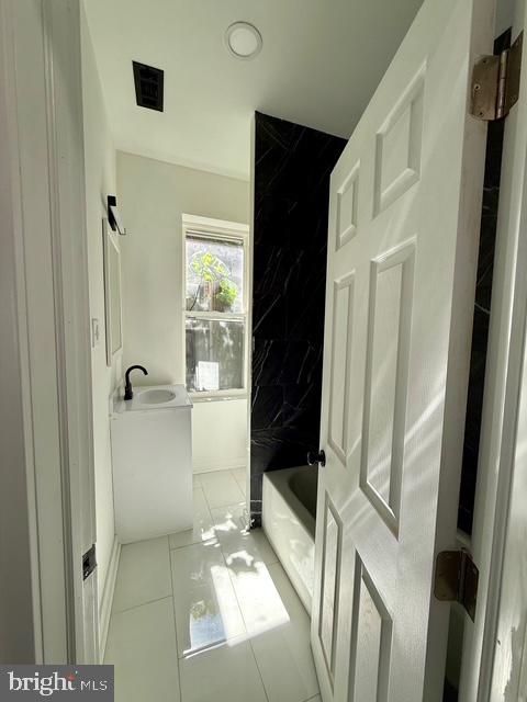 1722 N Aberdeen St Property Photo 36