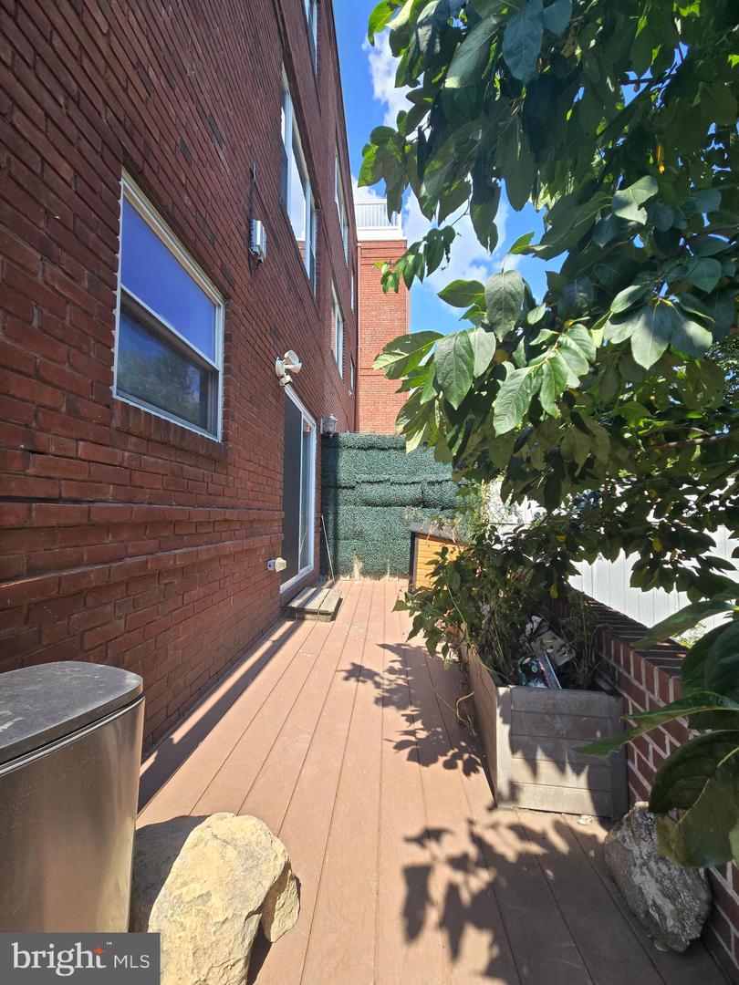 793 S Front St Property Photo 26