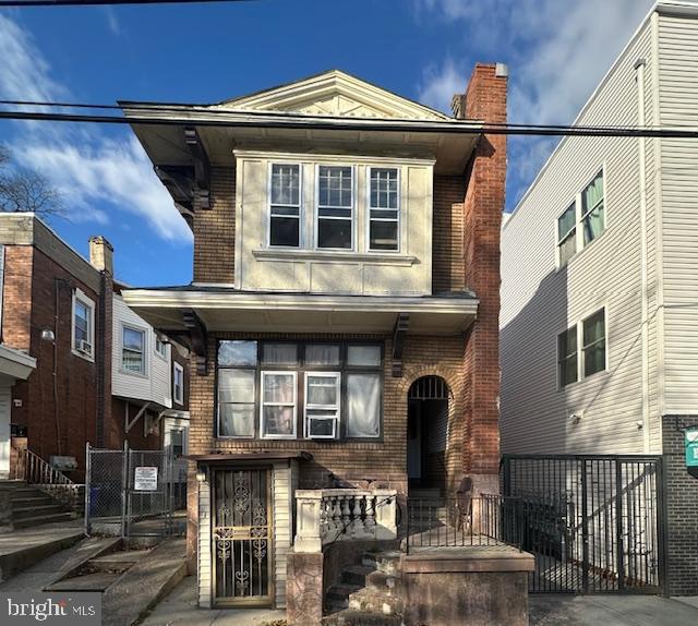 4746 N 12th St Property Photo 1