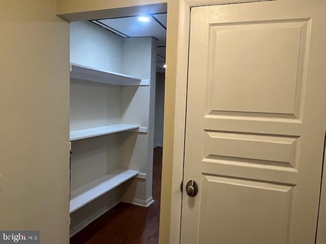 6420 Guyer Ave Property Photo 13