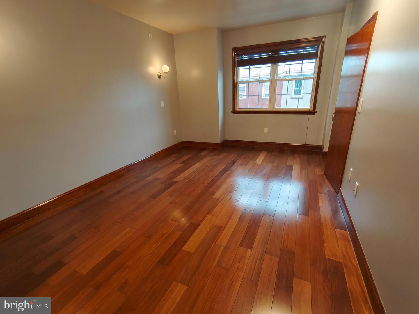 1106 Wallace St Property Photo 16