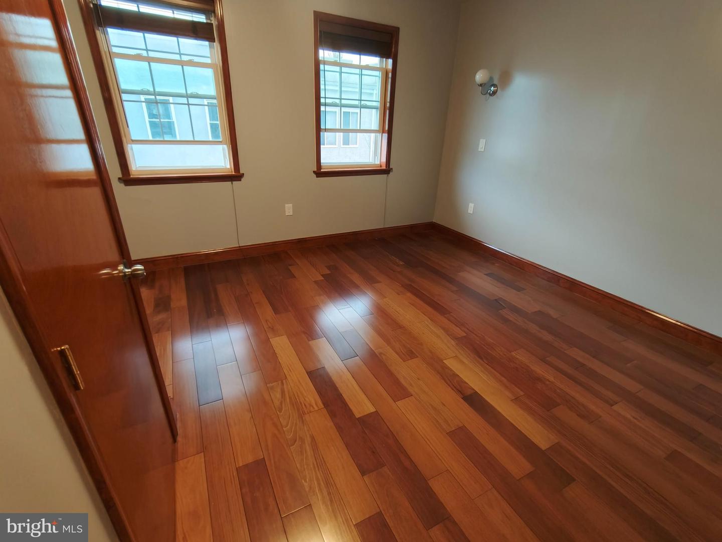 1106 Wallace St Property Photo 22