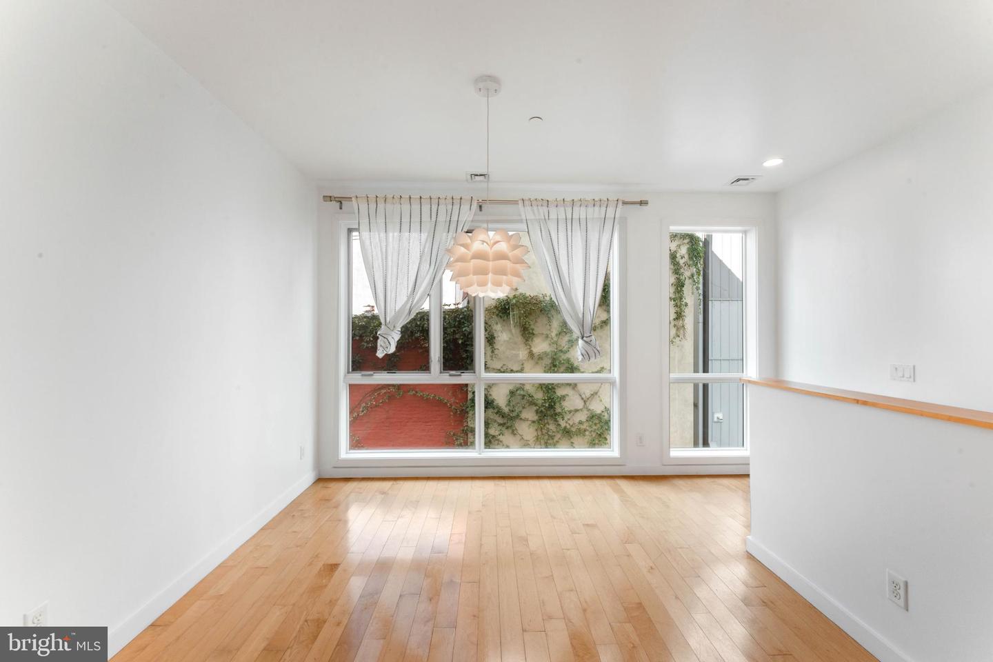 333 Green St #7 Property Photo 12