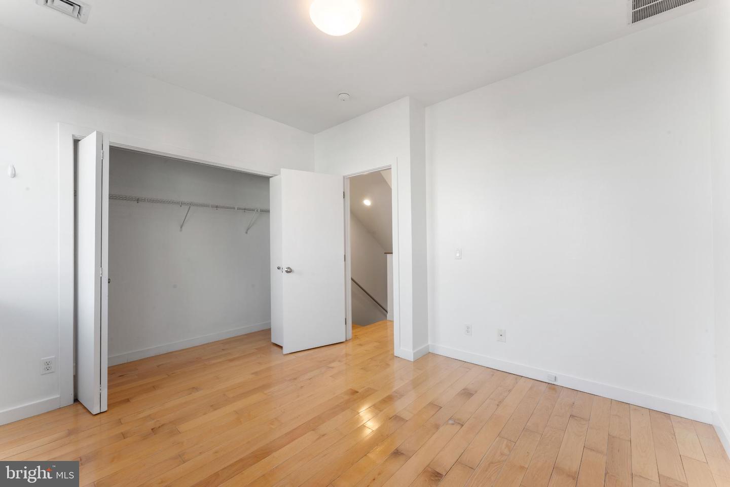 333 Green St #7 Property Photo 23