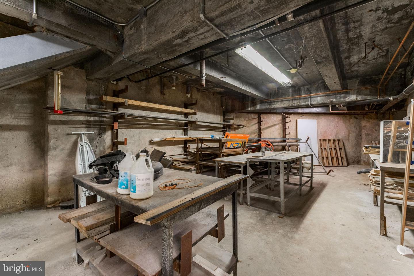 144 W Laurel St #commercial Property Photo 8