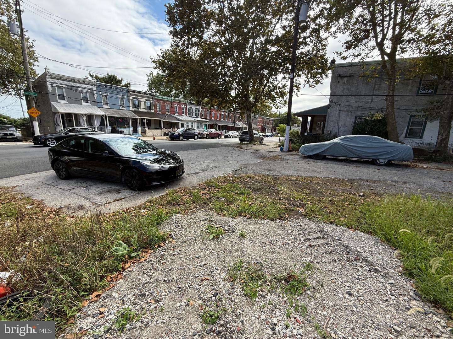 1444 Grays Ferry Ave Property Photo 3