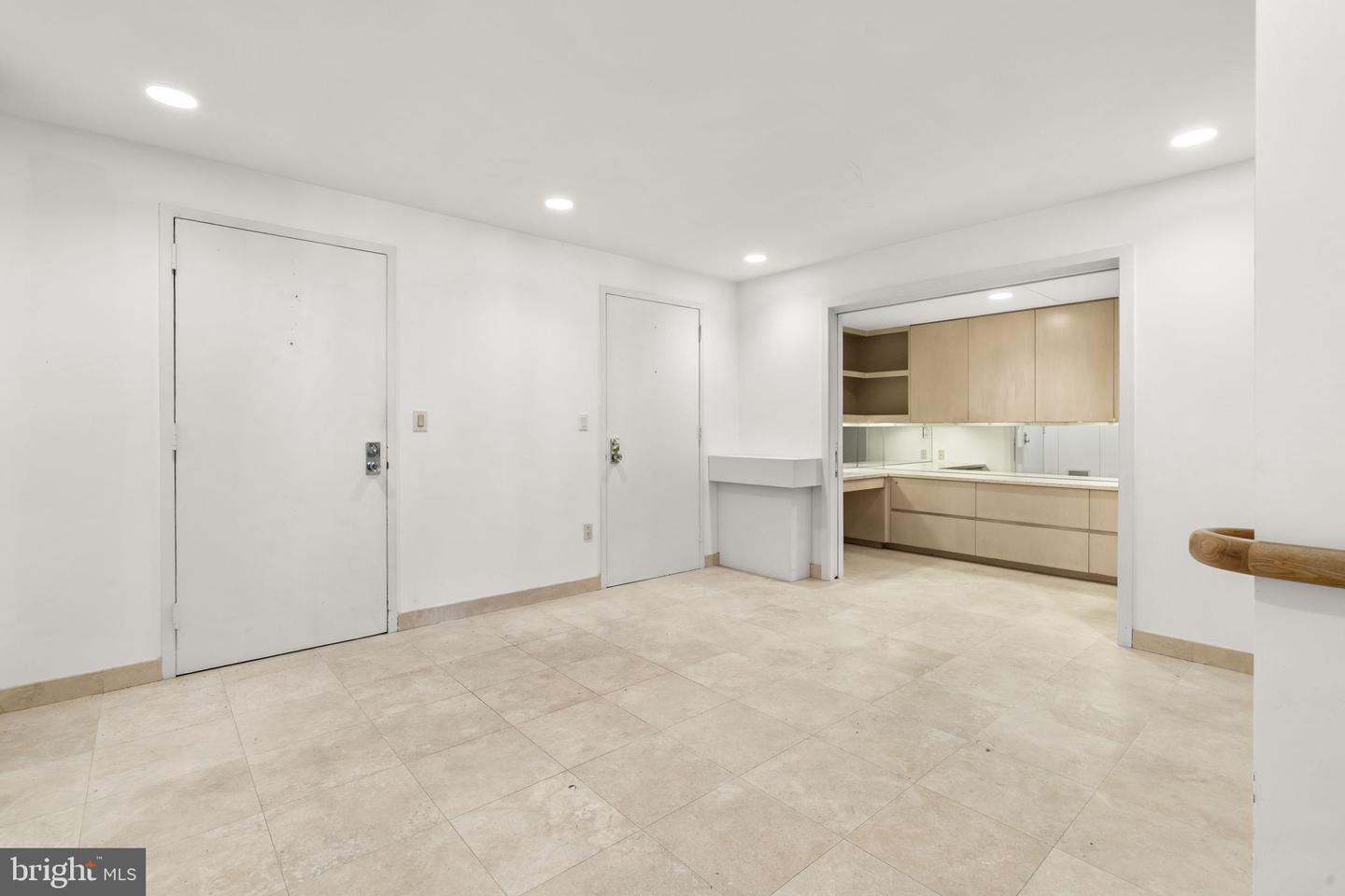 2301 Cherry St #5/6f Property Photo 5