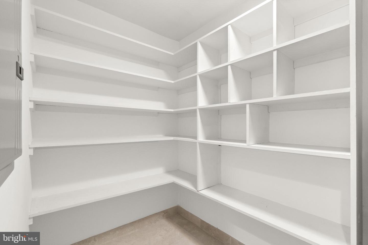2301 Cherry St #5/6f Property Photo 6
