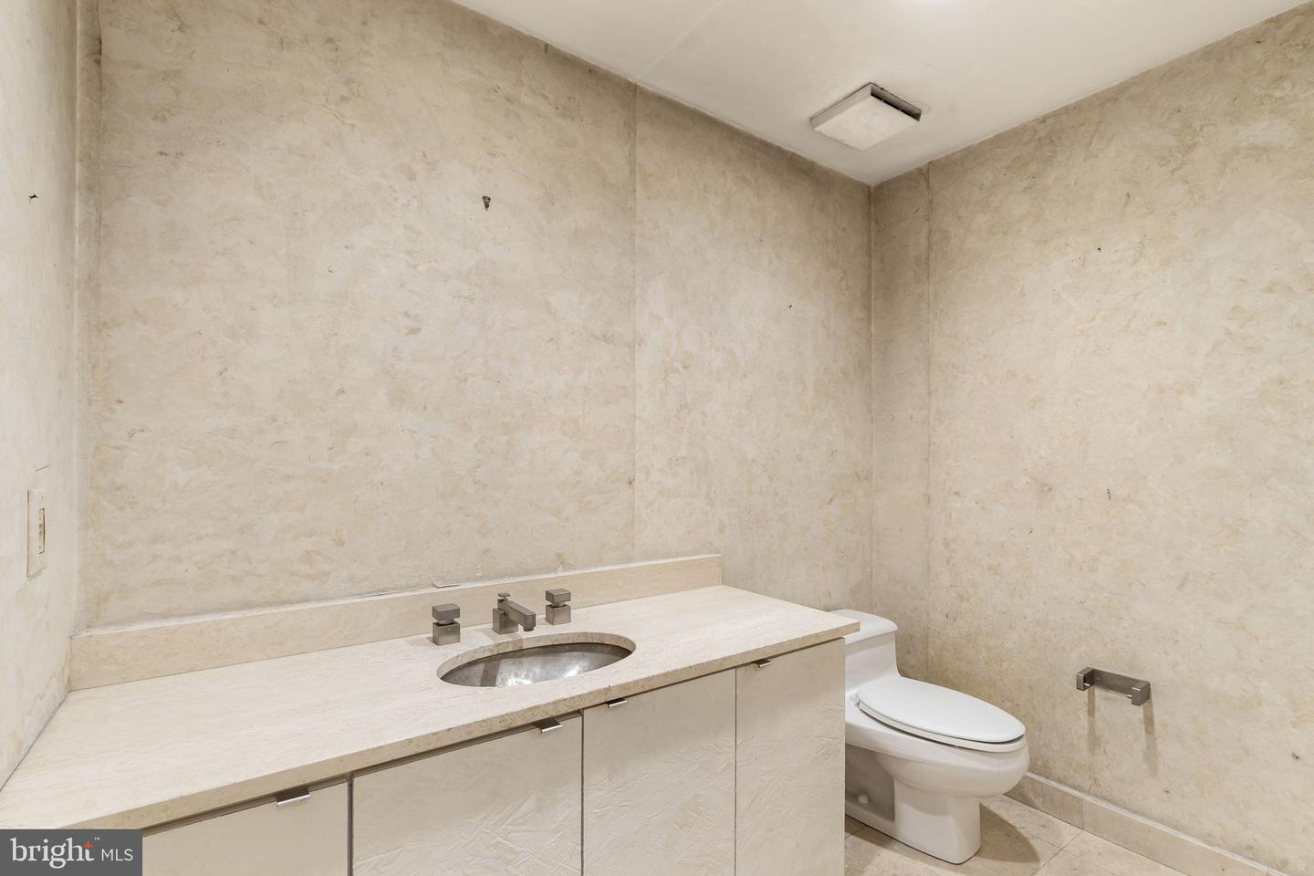 2301 Cherry St #5/6f Property Photo 7