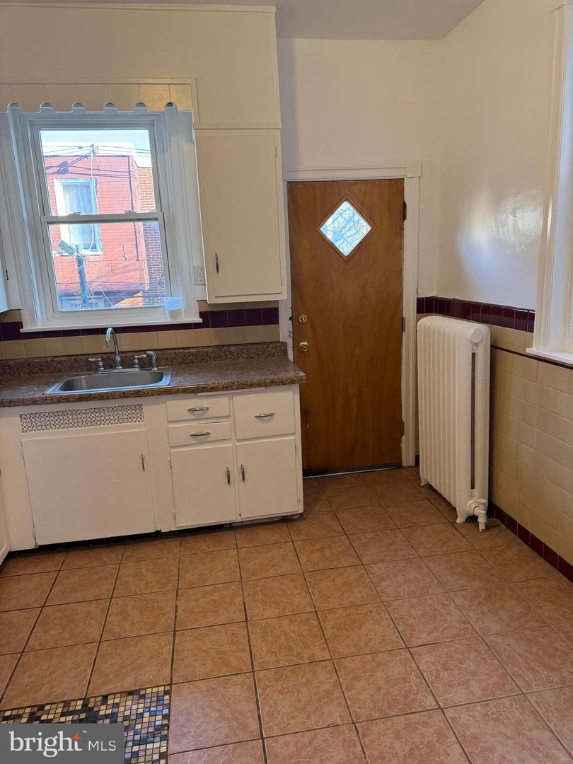 5426 Whitby Ave Property Photo 37