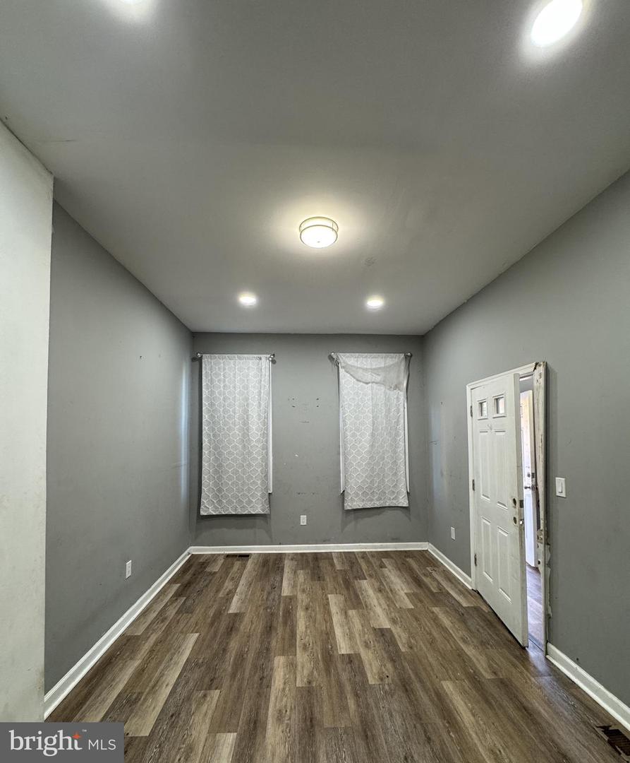 2928 Ridge Ave Property Photo 6