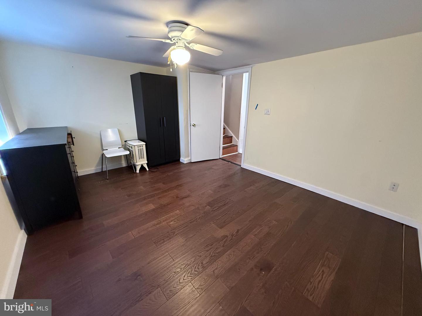 913 League St Property Photo 16