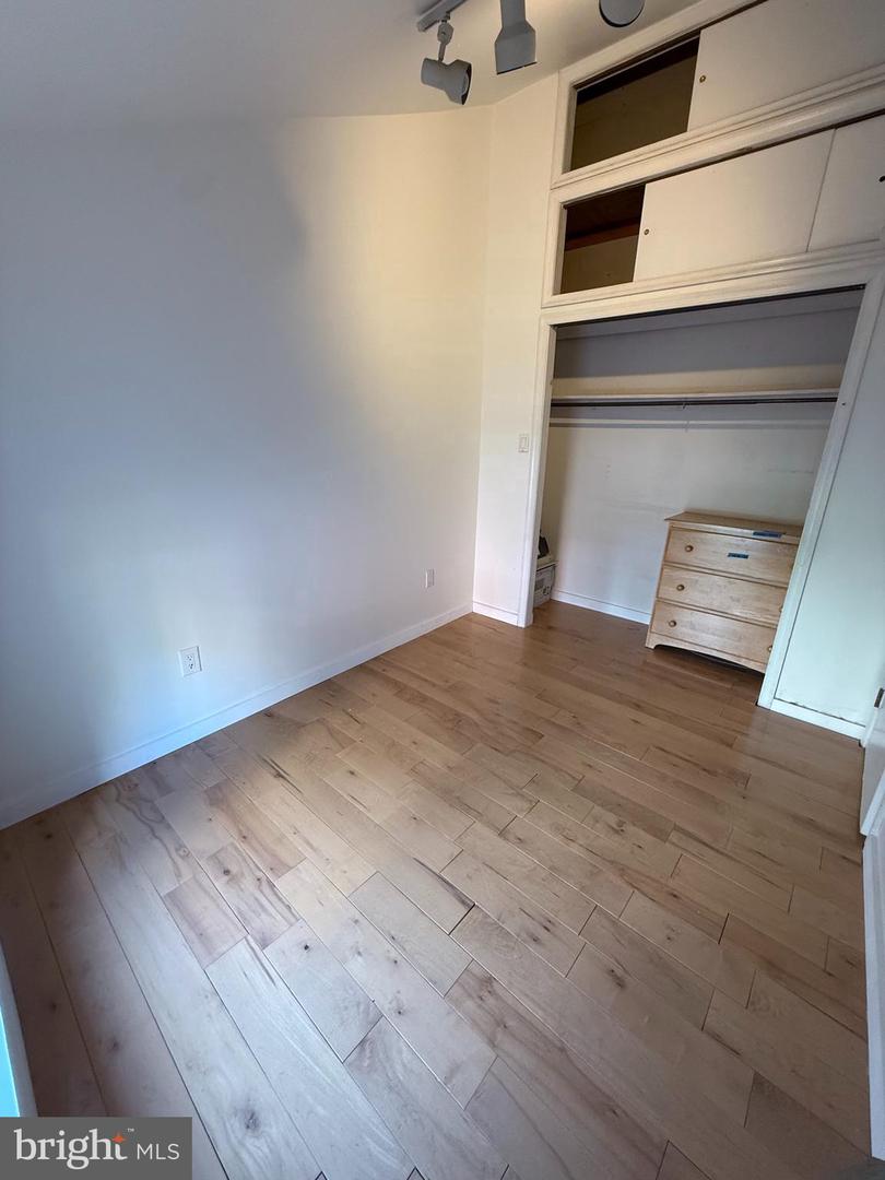 913 League St Property Photo 18
