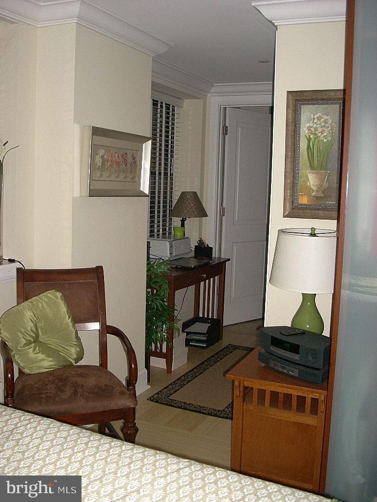 1701-15 LOCUST ST #1717 Property Photo 1