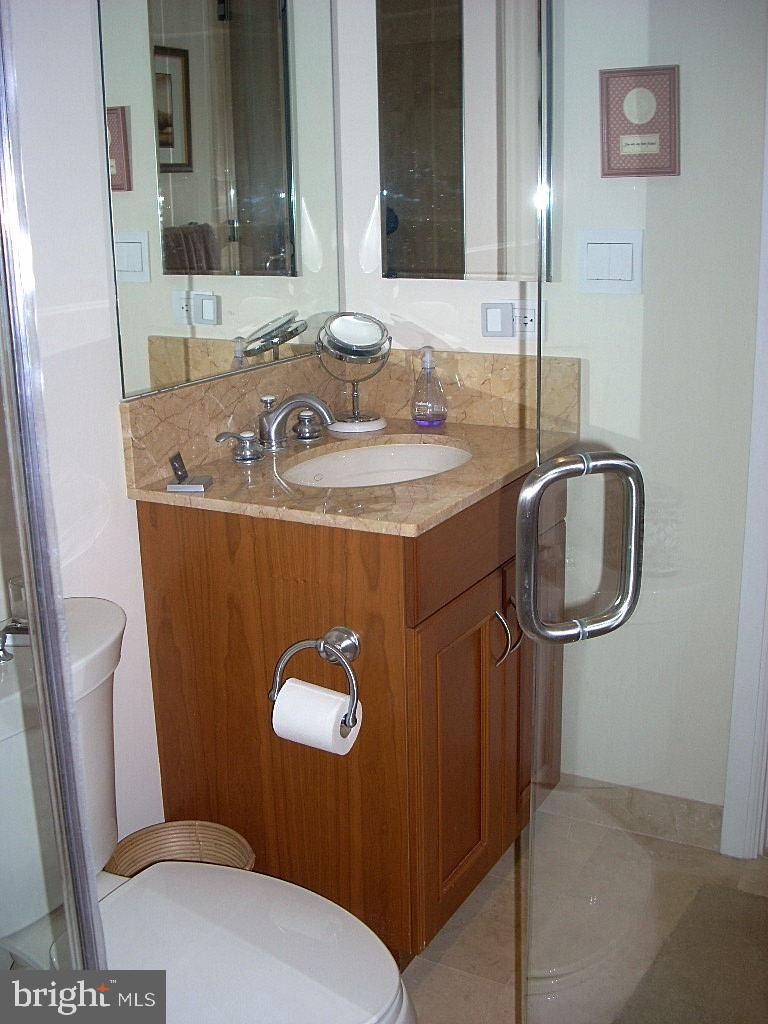 1701-15 Locust St #1717 Property Photo 4