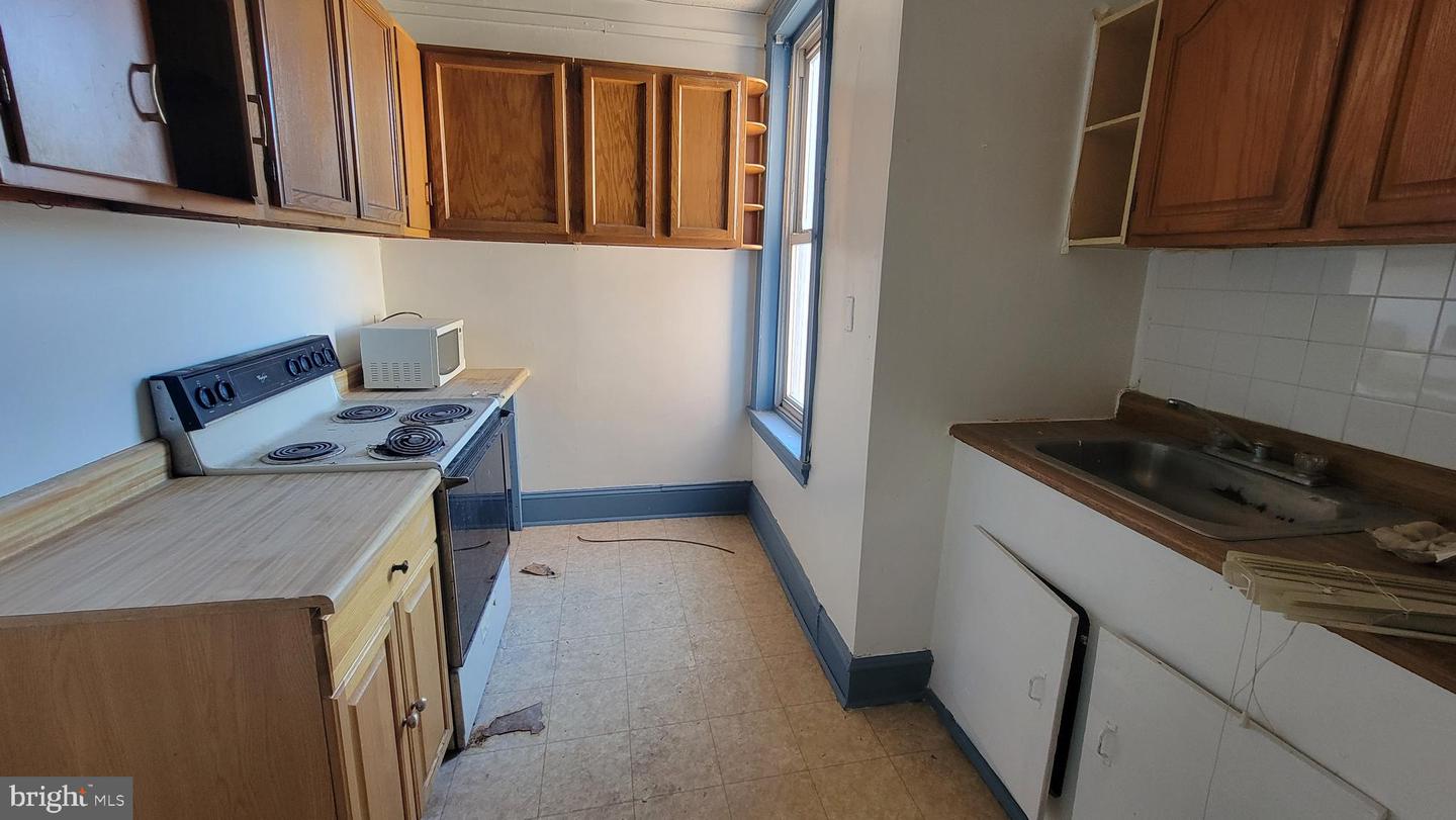 3258 N Front St Property Photo 10