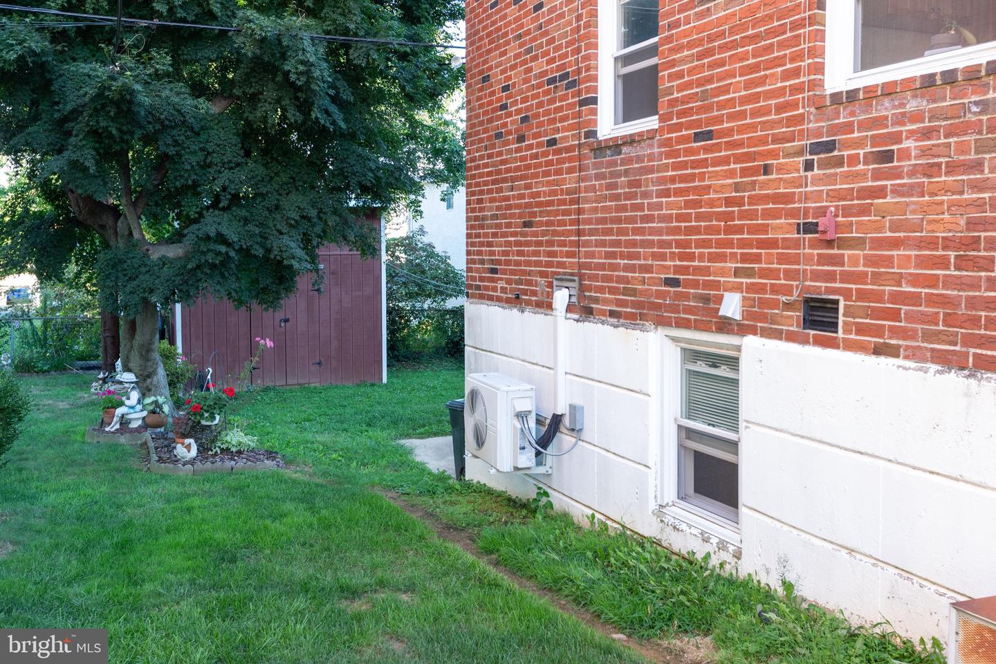 9321 Walker St Property Photo 18