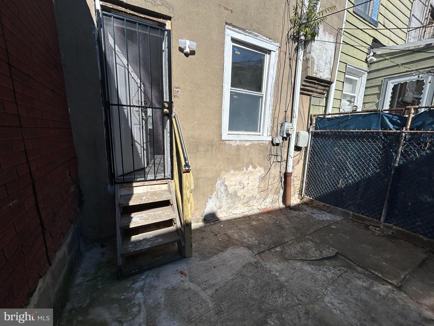 3325 N Hancock St Property Photo 14