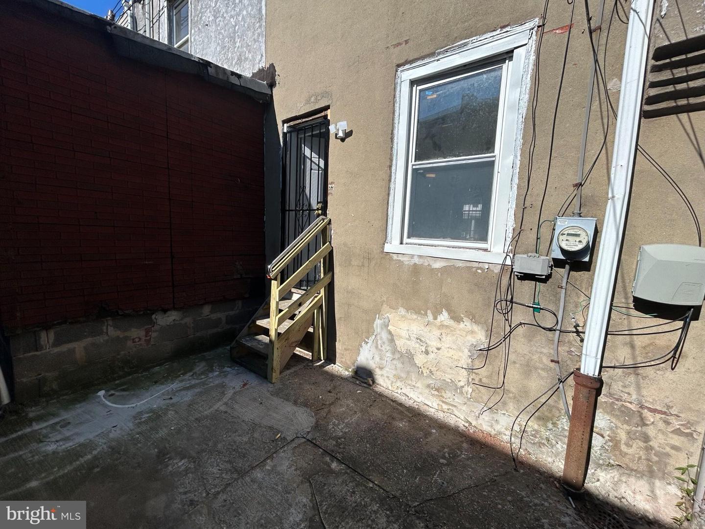 3325 N Hancock St Property Photo 15