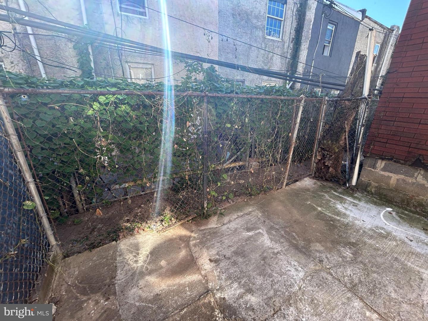 3325 N Hancock St Property Photo 17