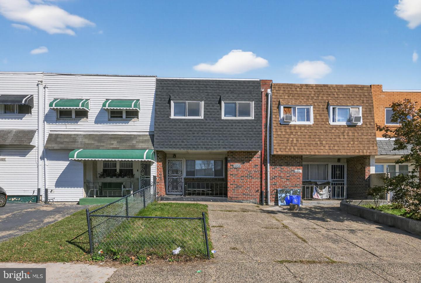 1029 W OXFORD ST Property Photo 1