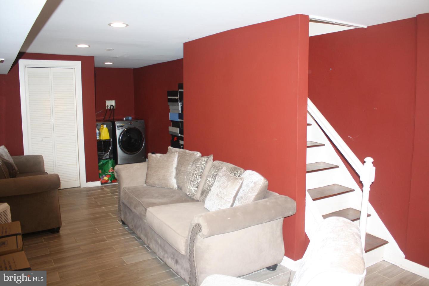 1661 N Robinson St Property Photo 19