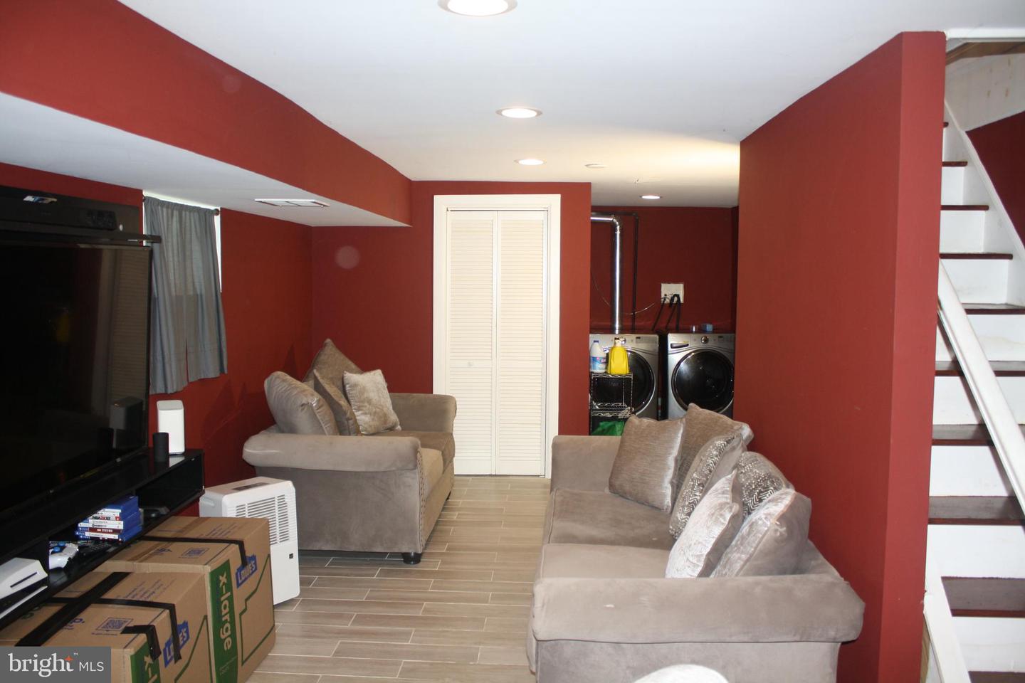 1661 N Robinson St Property Photo 21