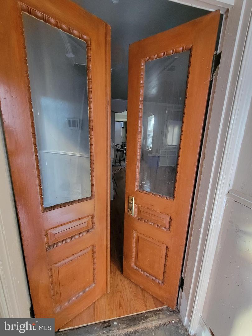 2246 N Carlisle St Property Photo 6