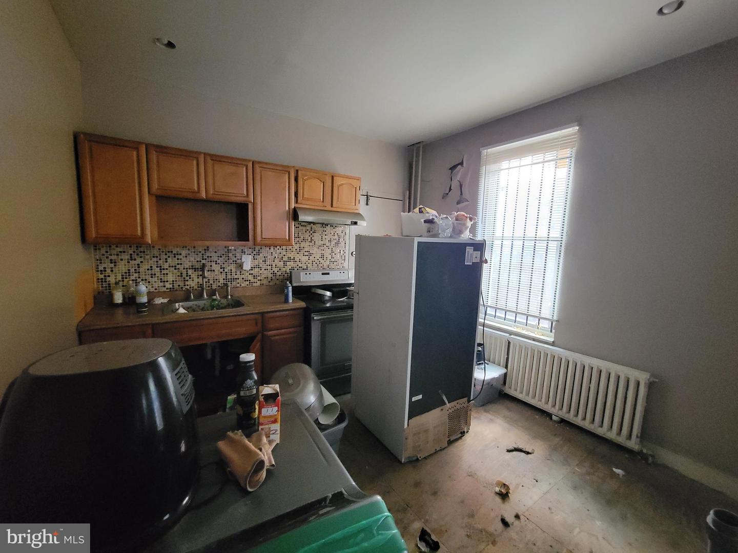2246 N Carlisle St Property Photo 12