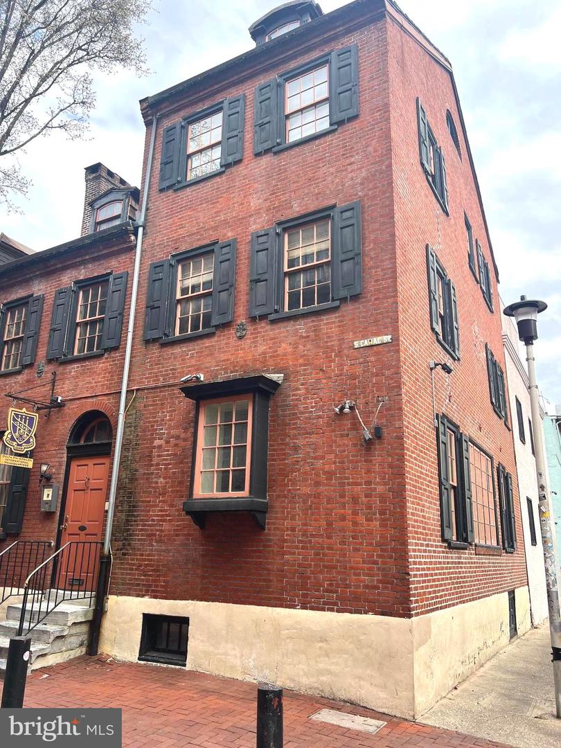 251-53 S Camac St Property Photo 2