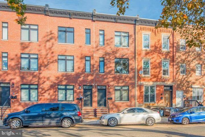 2015-2019 N College Ave Property Photo 1