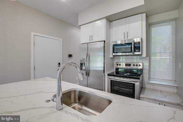 2015-2019 N College Ave Property Photo 6