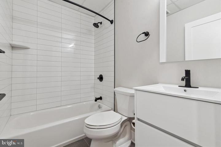 2015-2019 N College Ave Property Photo 17
