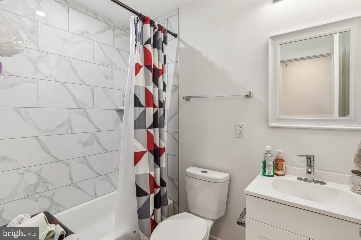 1709 Snyder Ave Property Photo 11