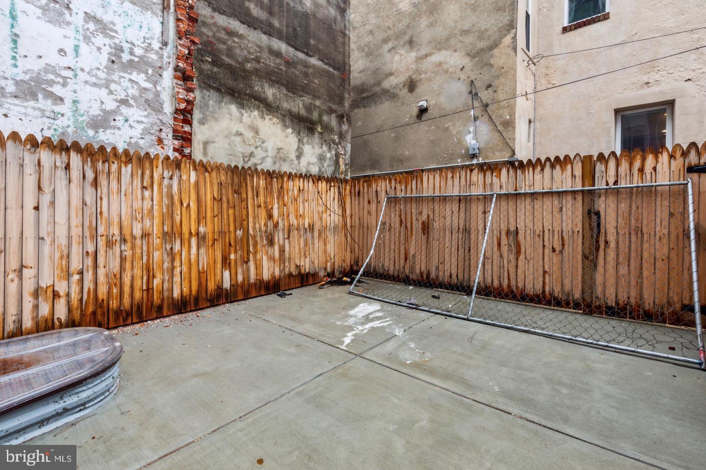1709 Snyder Ave Property Photo 21