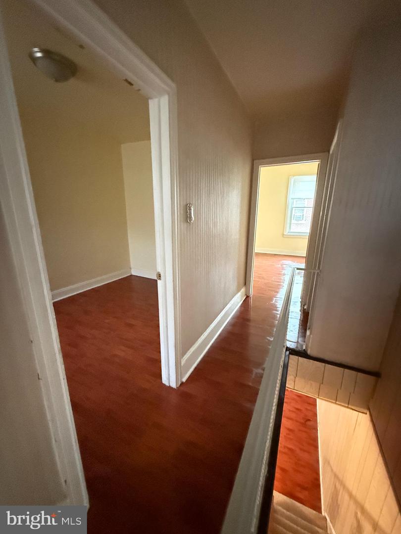 2213 S Mildred St Property Photo 6