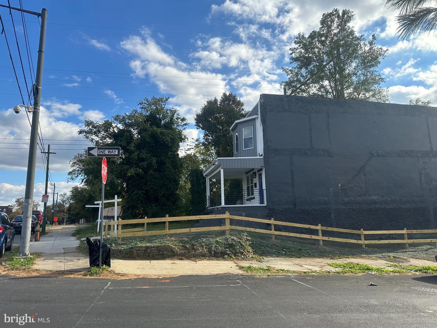 1048 COBBS CREEK PKWY