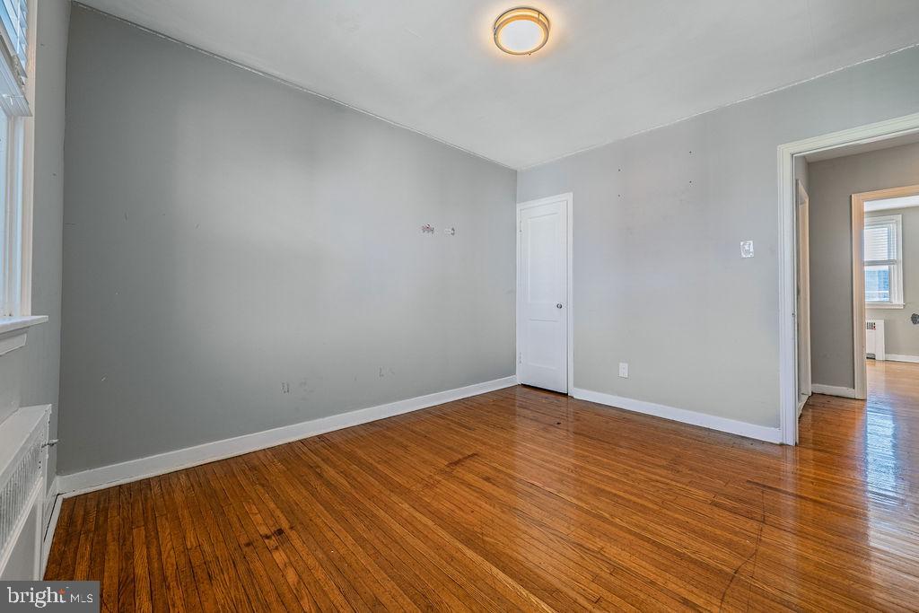 127 Fern St Property Photo 5