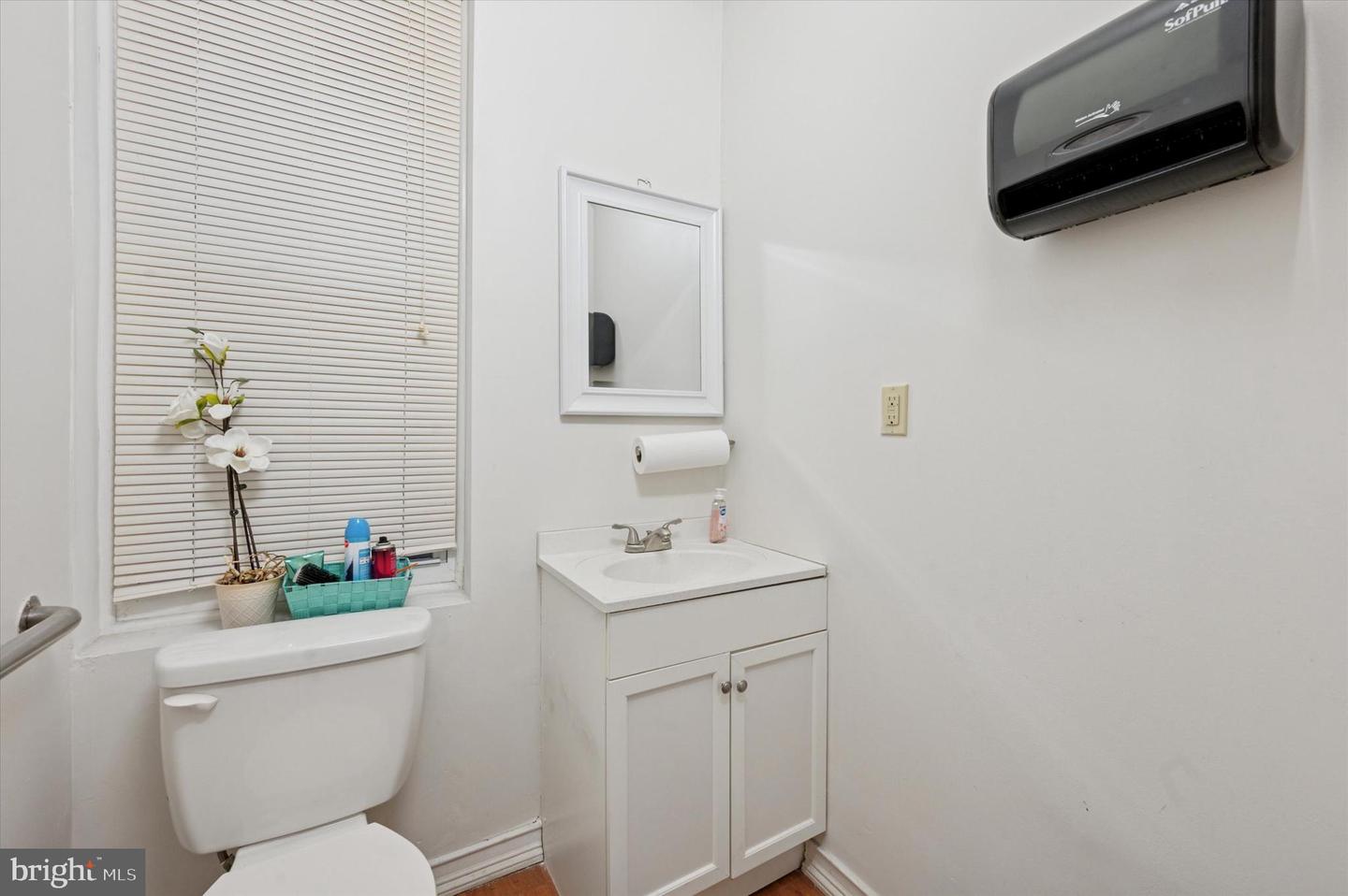 145 E Lehigh Ave Property Photo 11