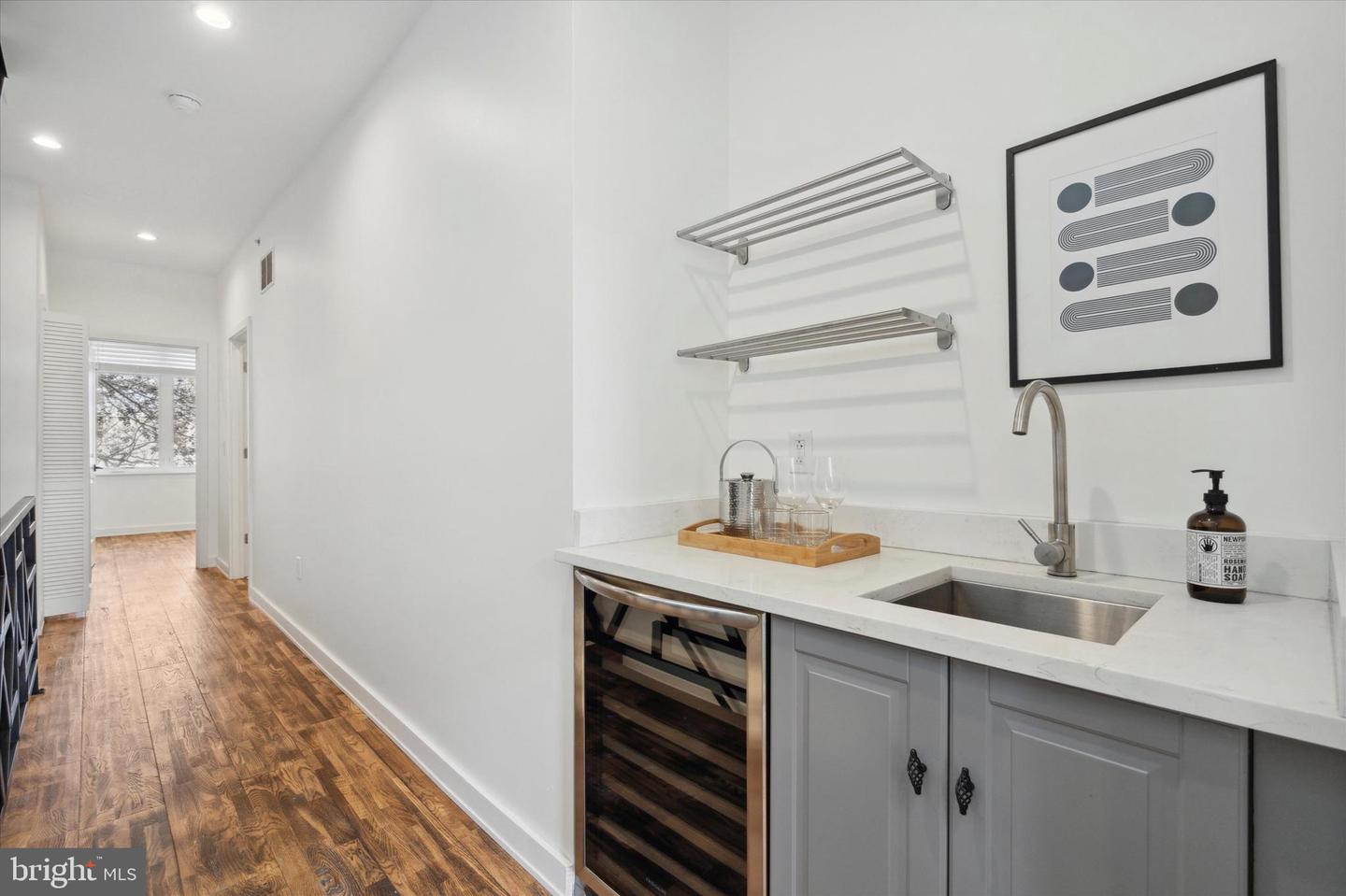 1825 Ginnodo St #r2 Property Photo 21