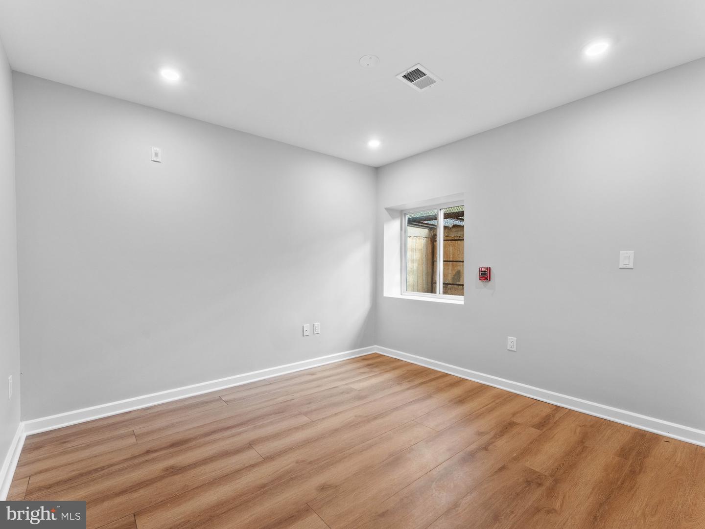 1682 N 54th St #1 Property Photo 8