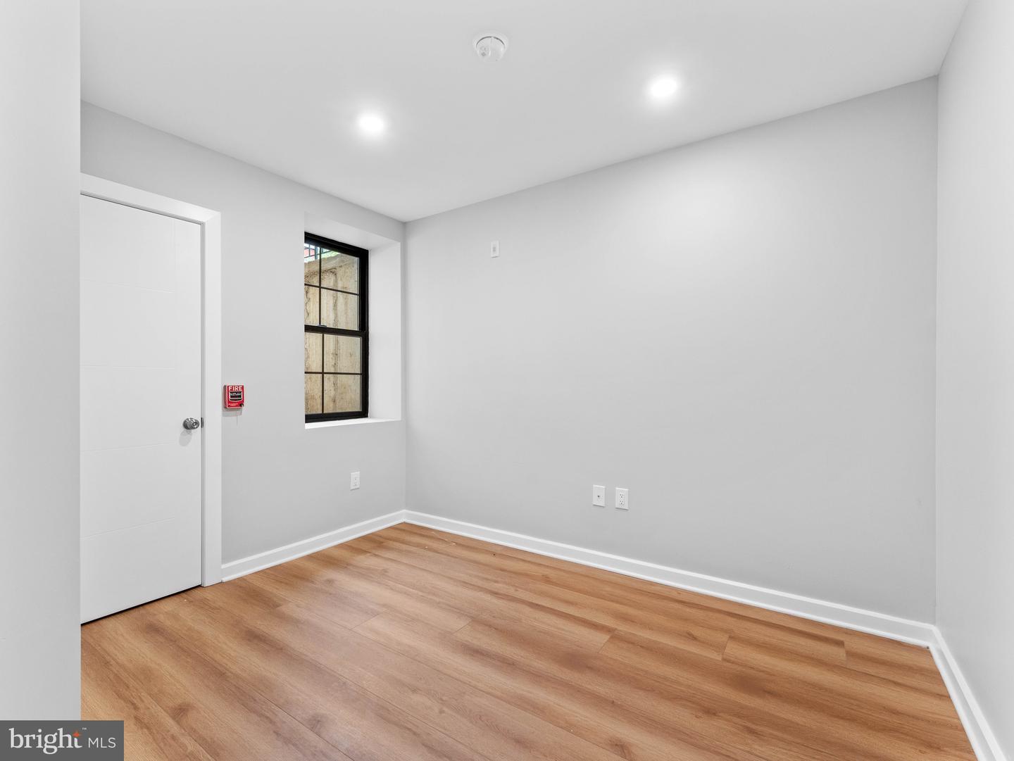 1682 N 54th St #1 Property Photo 10