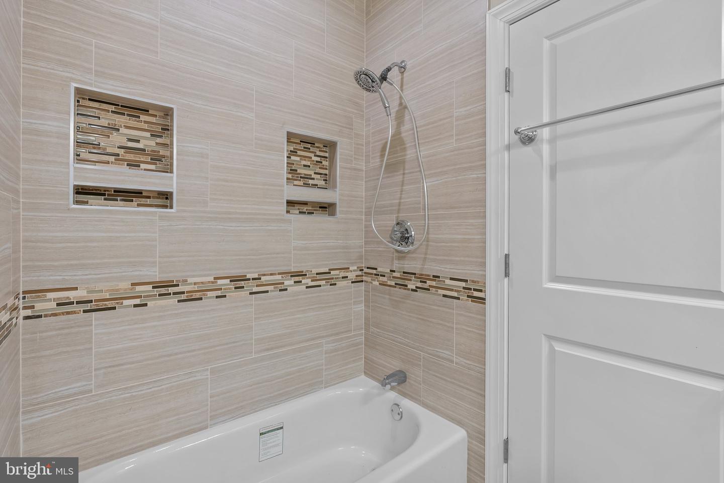 2113 Reed St Property Photo 12