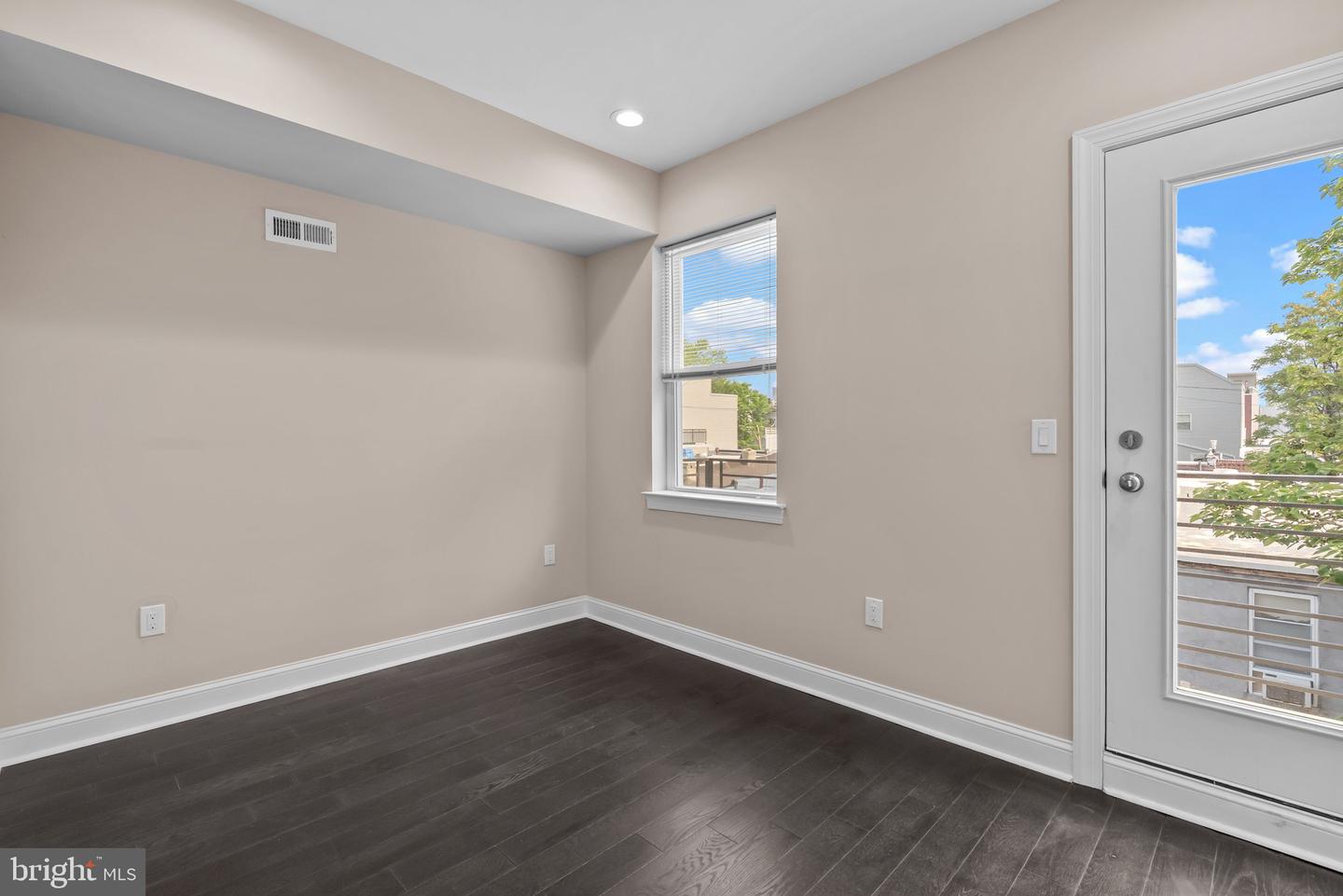 2113 Reed St Property Photo 18