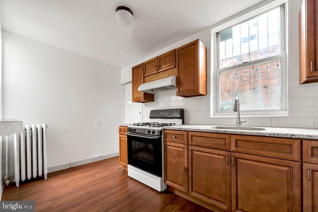 152 S 60th St Property Photo 15