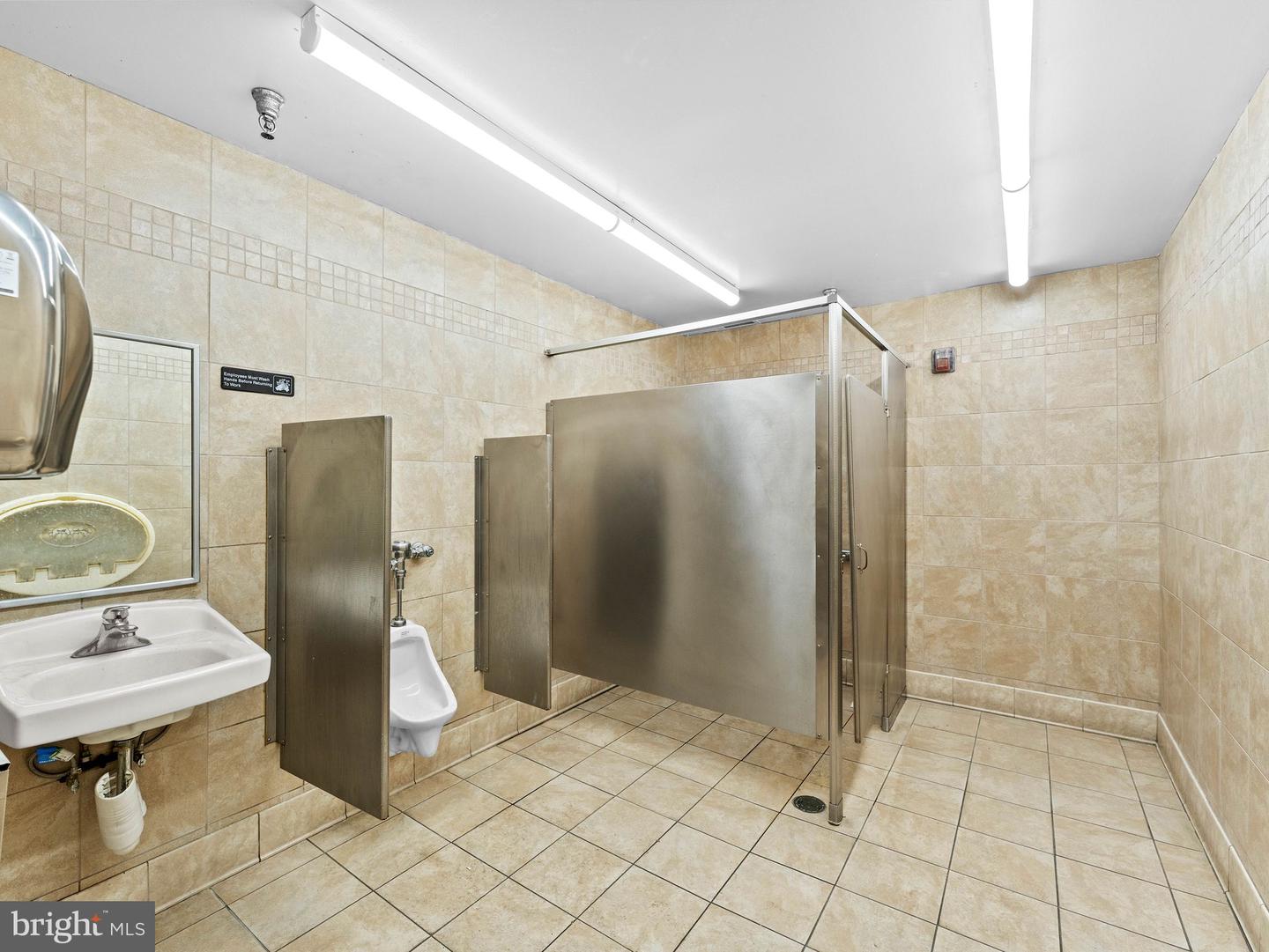 7101 E Roosevelt Blvd Property Photo 23