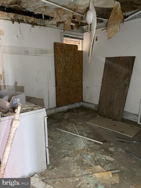 2611 W Montgomery Ave Property Photo 4