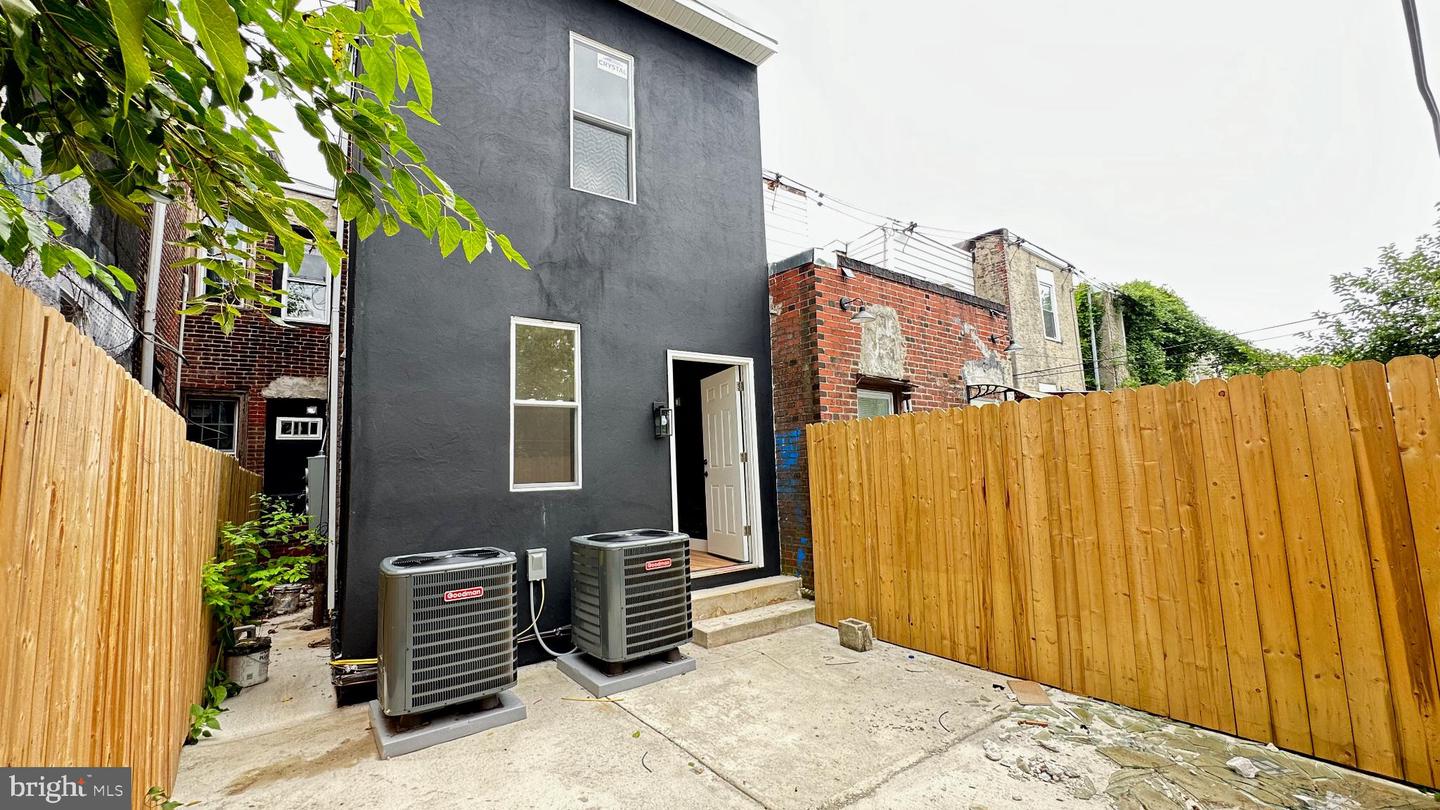3924 N 13th St #a Property Photo 2